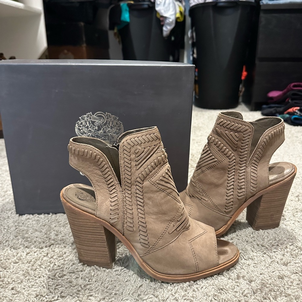Vince Camuto Heel